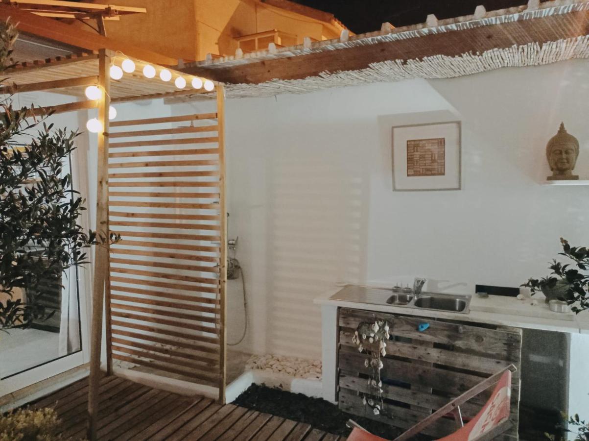 Apartamento Estúdio com espaço exterior, 5 minutos de Cascais. Exterior foto
